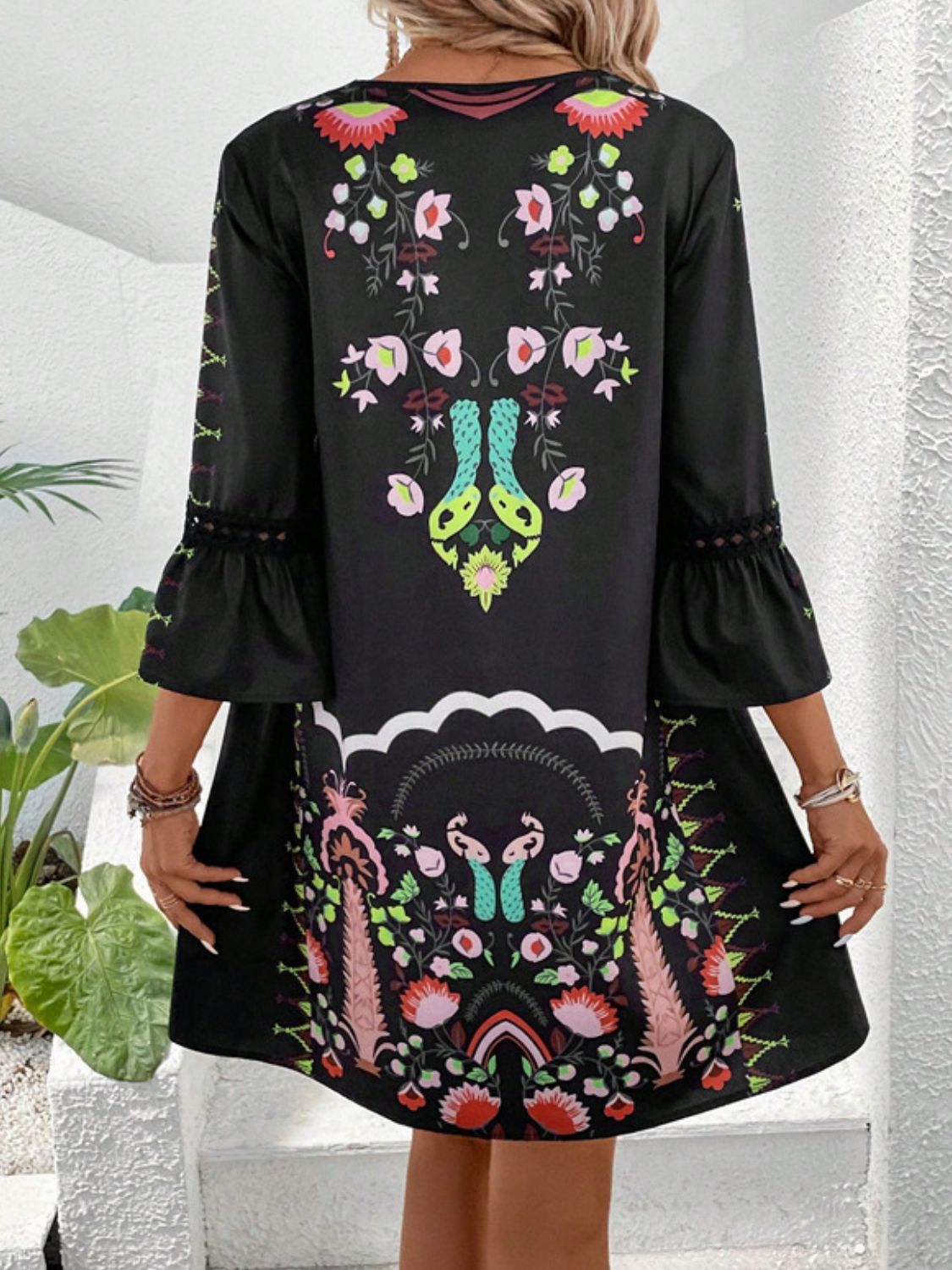 Feminine Lace Detail Printed Midi Dress for Summer
