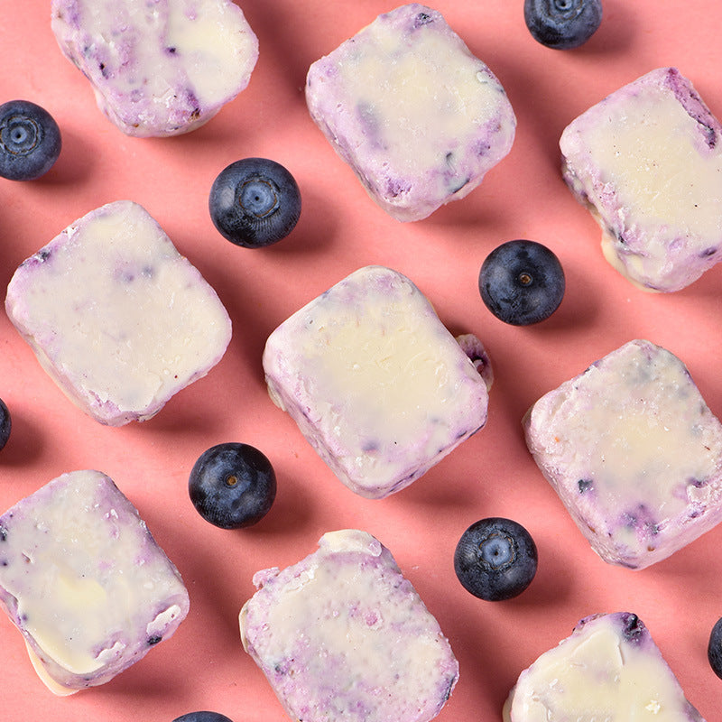 Freeze-dried Yogurt Cubes With Fruit Pieces Strawberry Blueberry