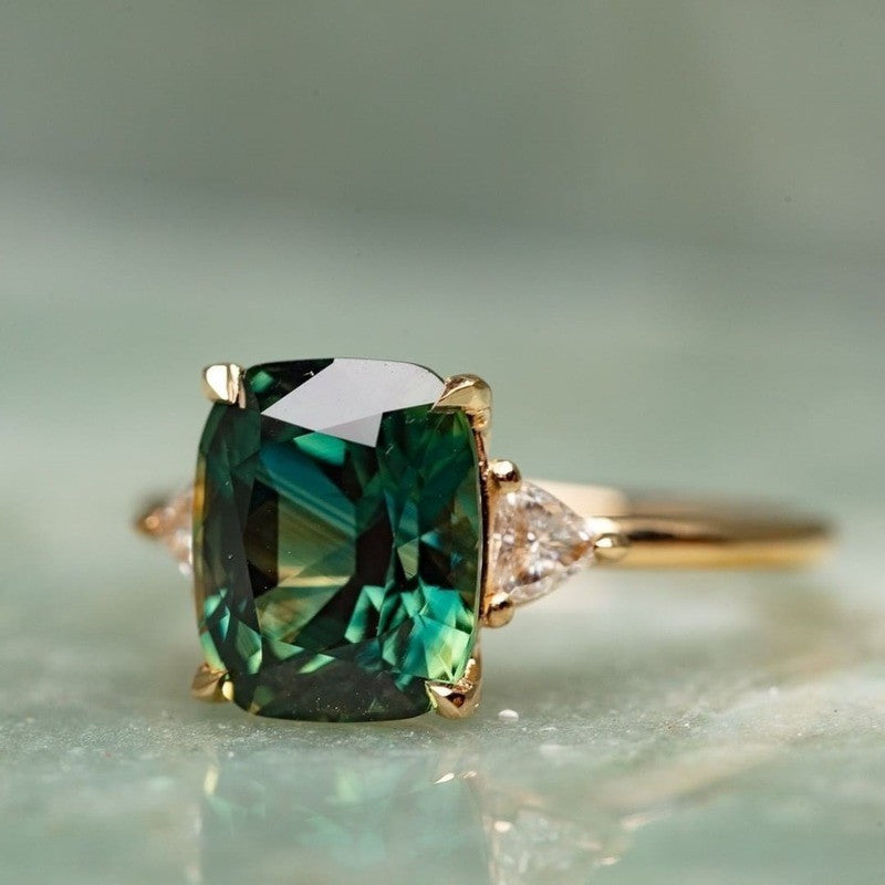 Retro Ring With Square Green Gemstone Setting