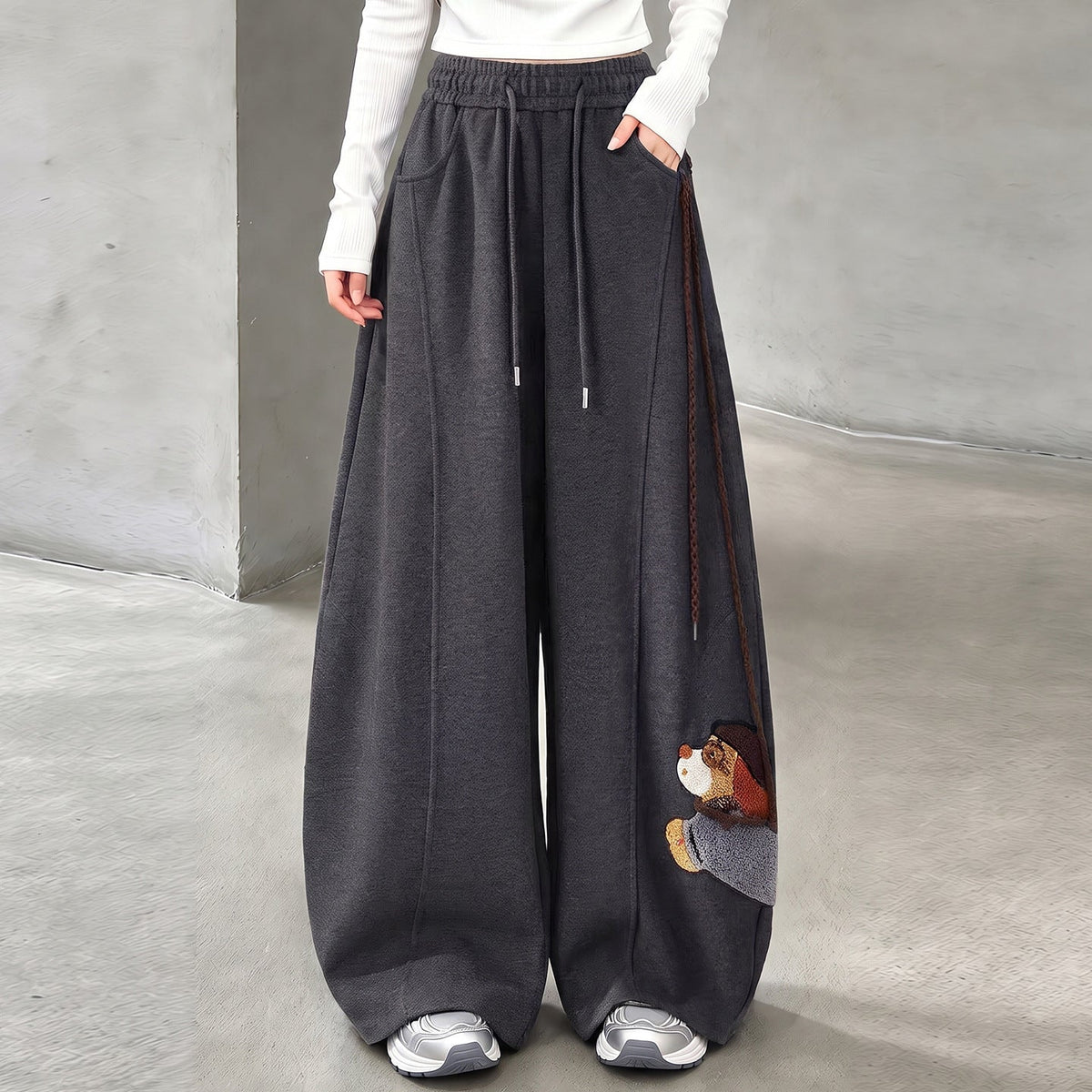 Bear-Detail Wide-Leg Cotton-Blend Sweatpants