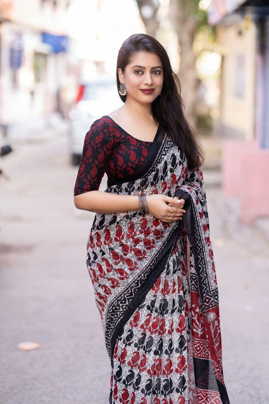 Grey Linen Blend Saree with Ethnic Motifs and Unstitched Blouse