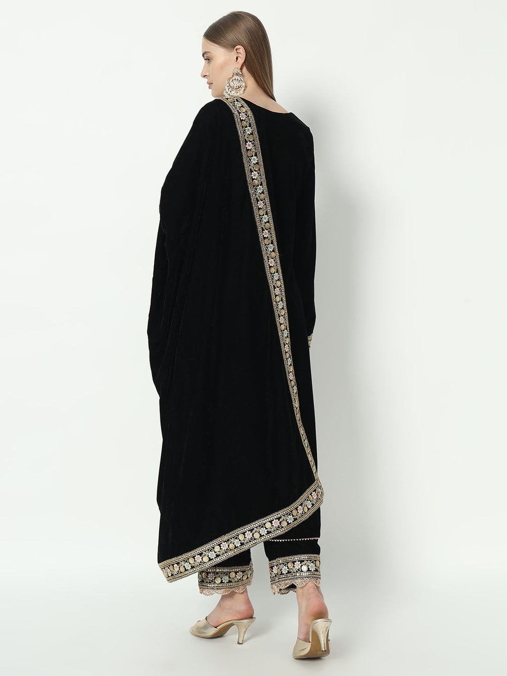 Black Velvet Lace Suit Set with Delicate Detailing