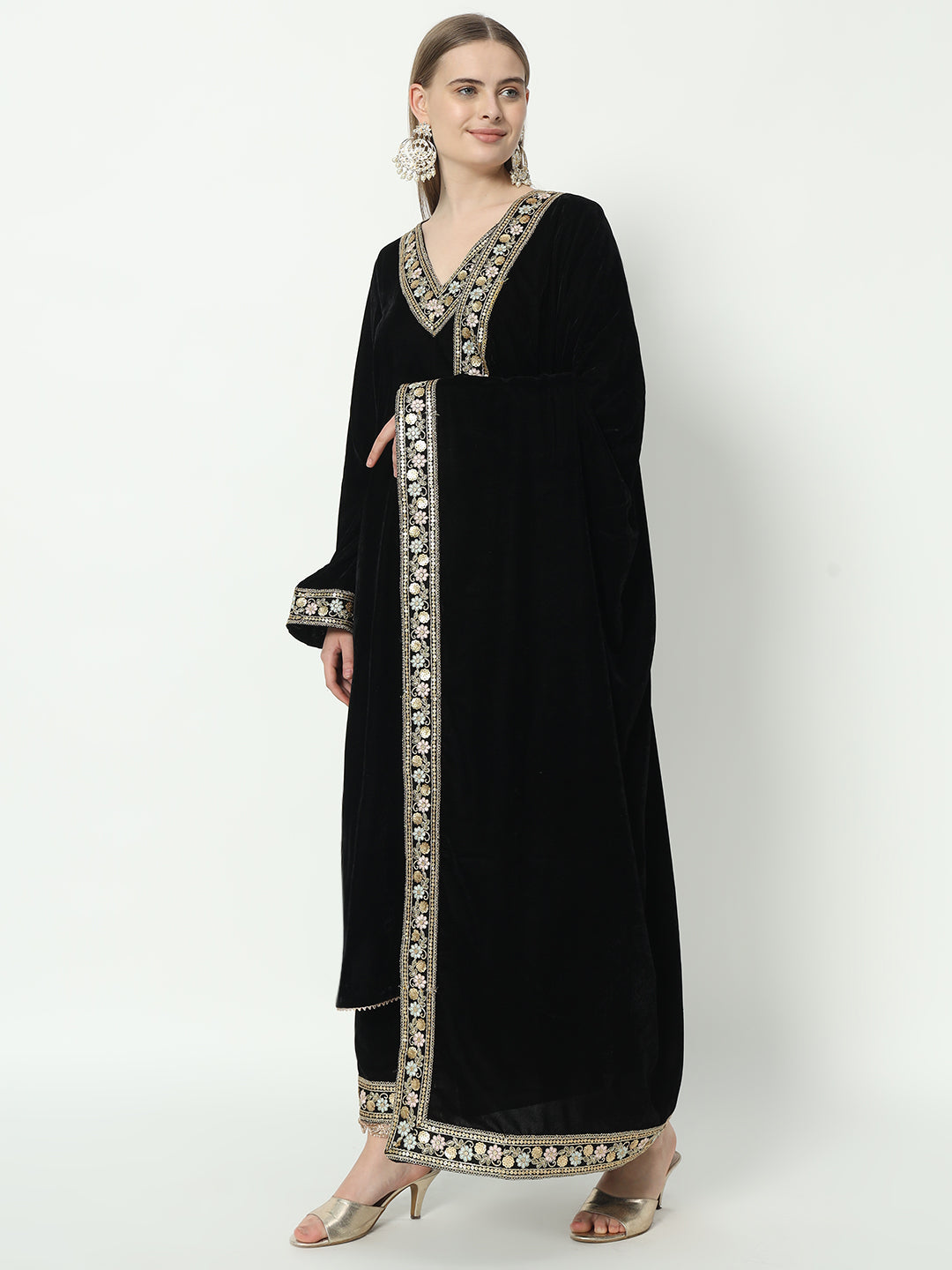 Black Velvet Lace Suit Set with Delicate Detailing