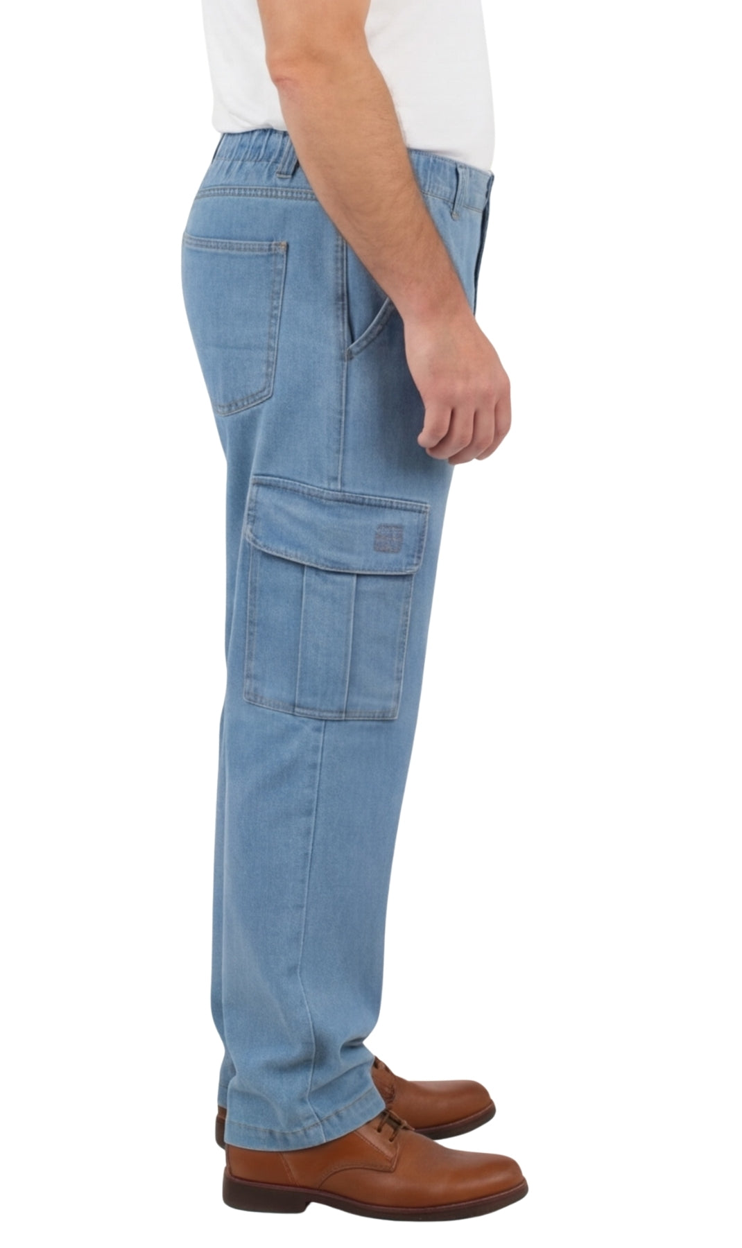 Men's Relaxed Pull-On Denim Cargo Jeans in Medium Blue