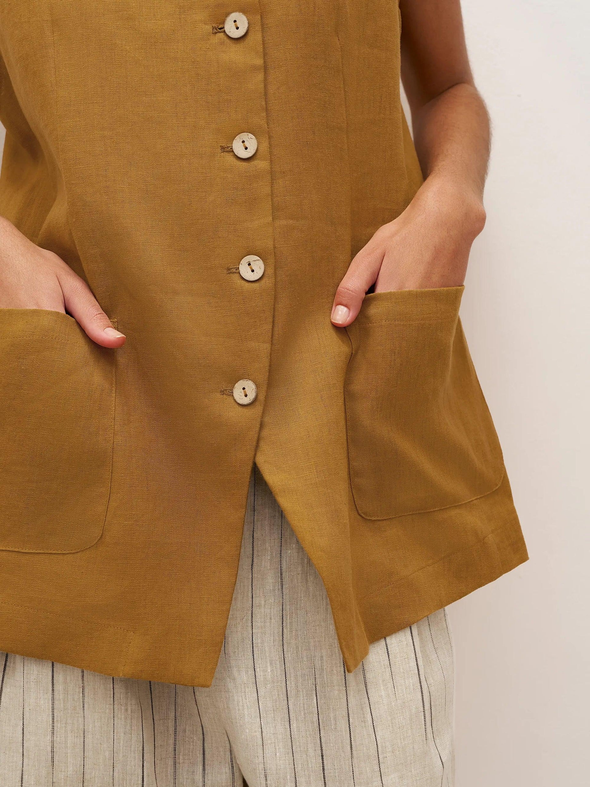 100% Linen Arc-Placket Button-Front Vest ELFRIDA