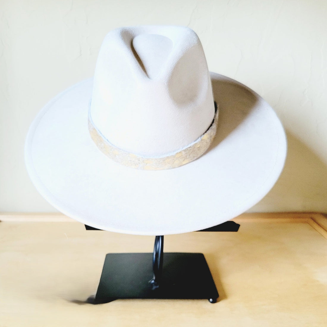 **Cream & Gold Metallic Leather Hat Band Only 984e