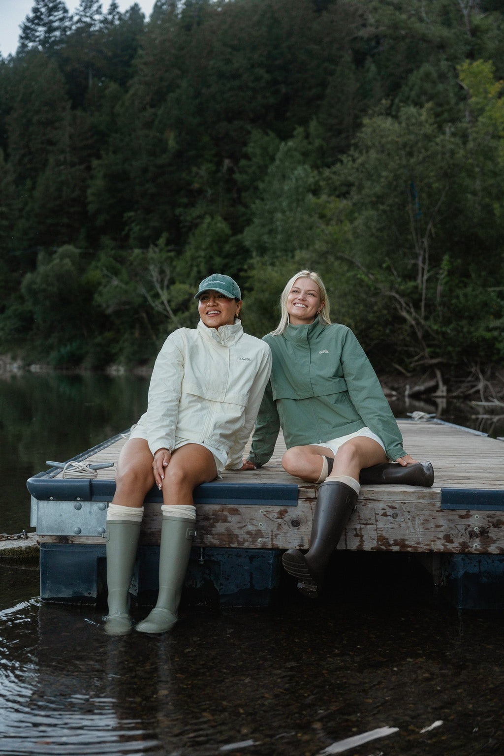 Women's Lightweight Rain Jacket in Birch with Stowable Hood - Image 4