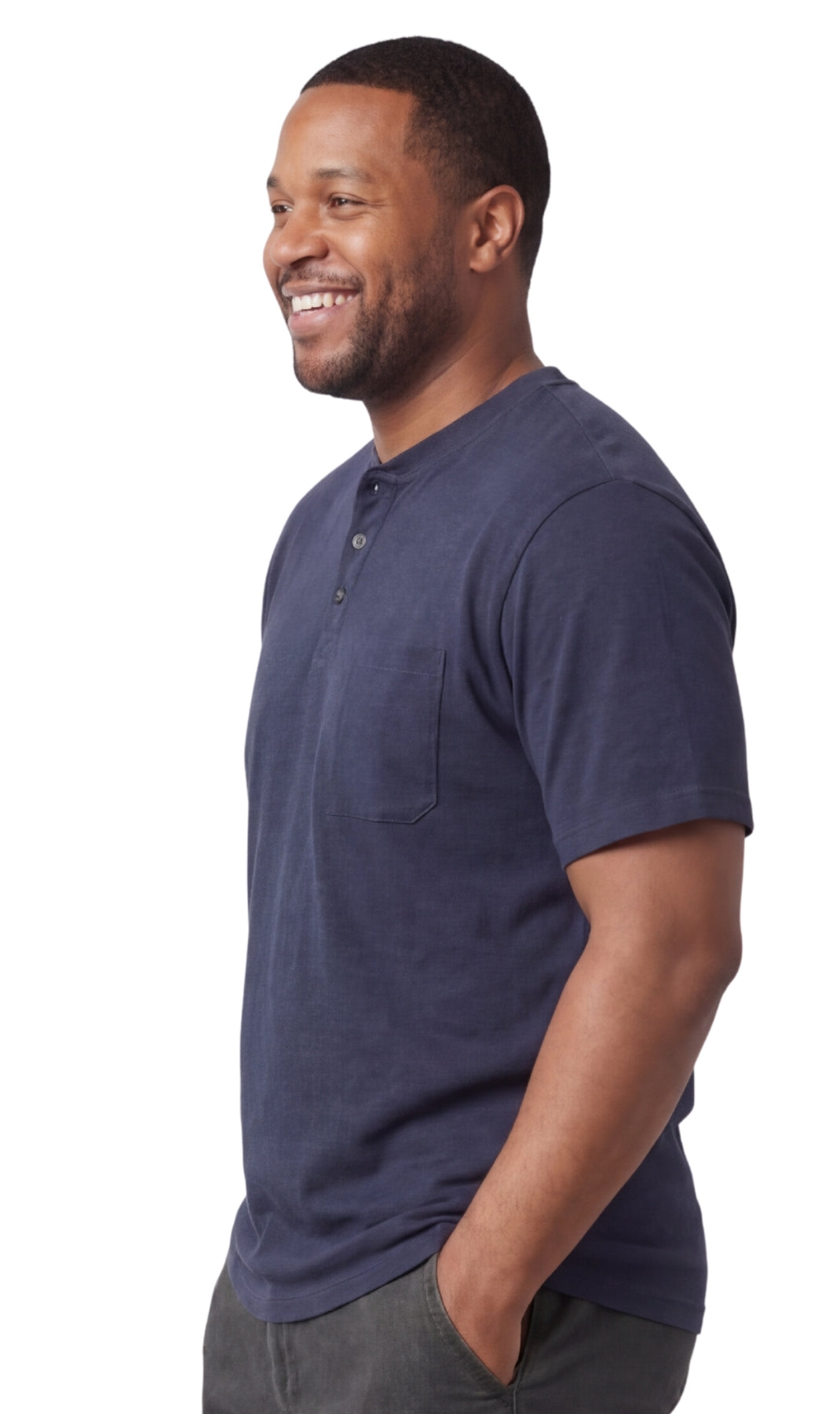 Men's Relaxed Fit Henley T-Shirt with 3-Button Placket & Pocket