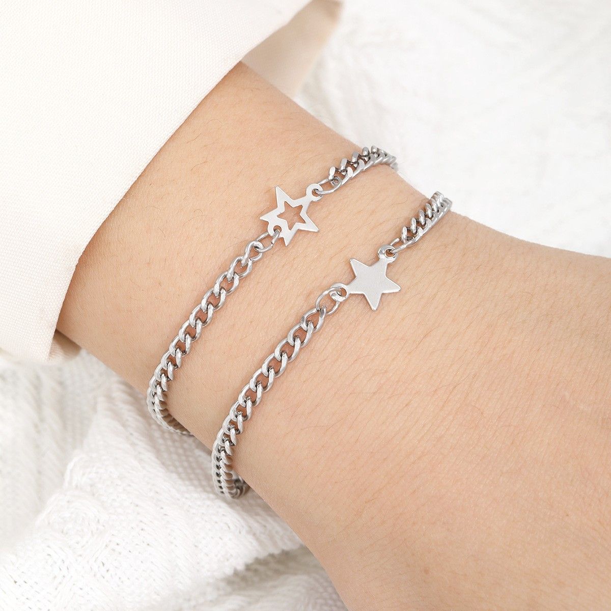 Stainless Steel European And American-style Mens And Womens Bracelet