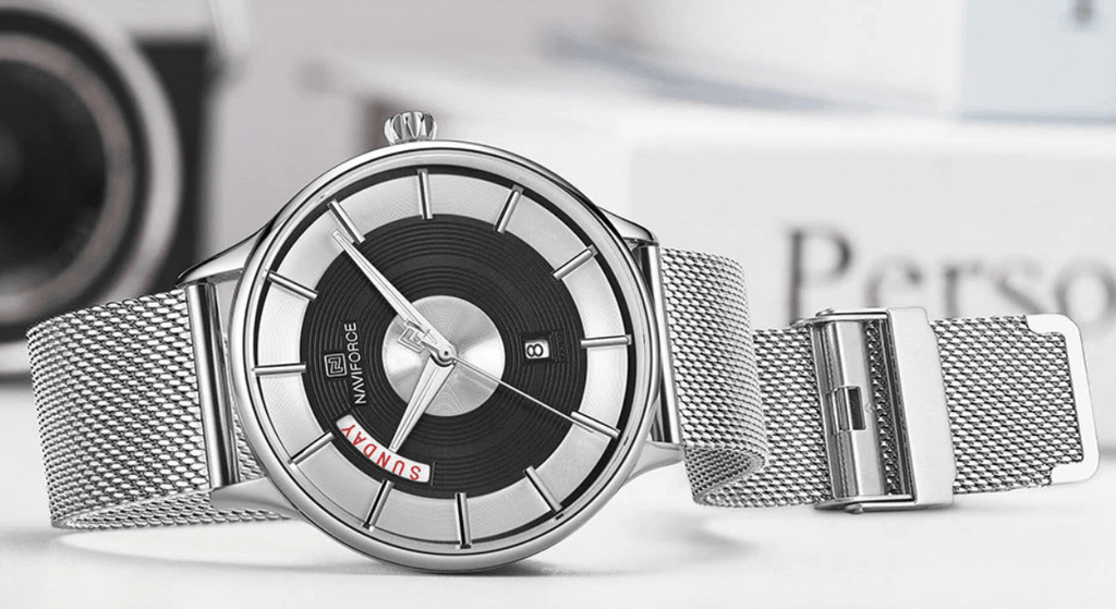 Minimalist Stainless Steel Analog Quartz Watch for Men