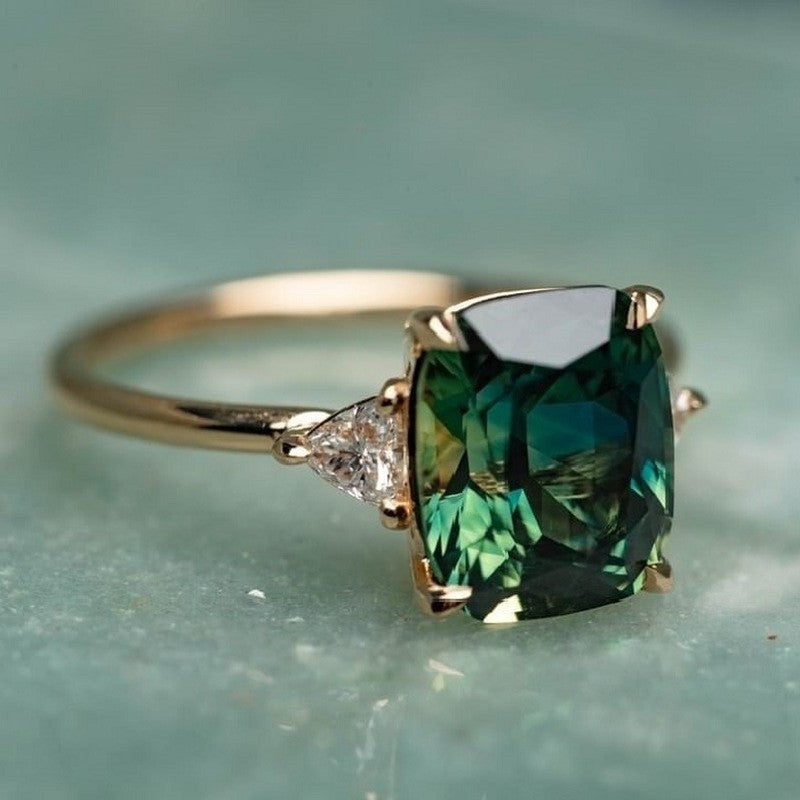 Retro Ring With Square Green Gemstone Setting