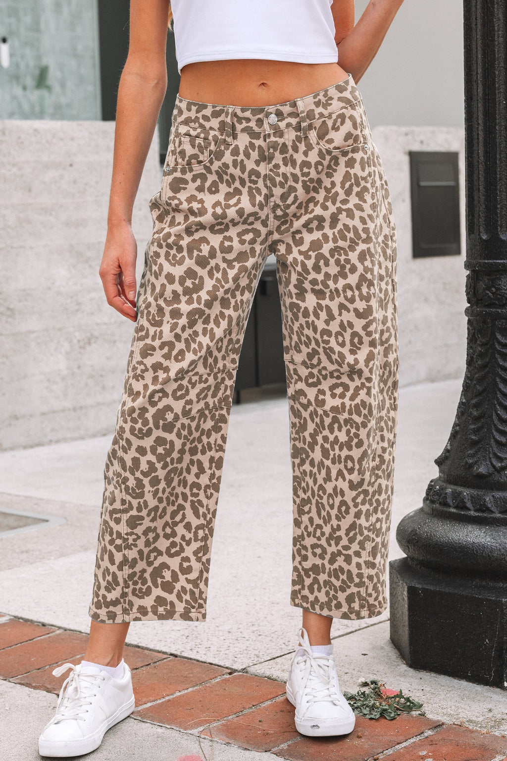 Winnie Leopard Print Straight Loose Jeans for Everyday Wear