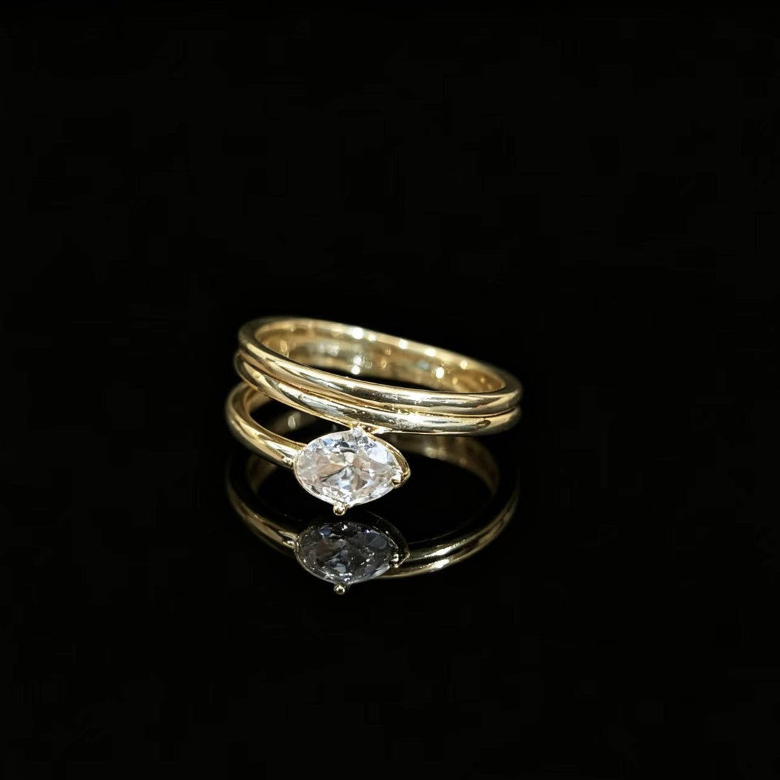 Gold Asymmetrical Zircon Geometric Ring for Women