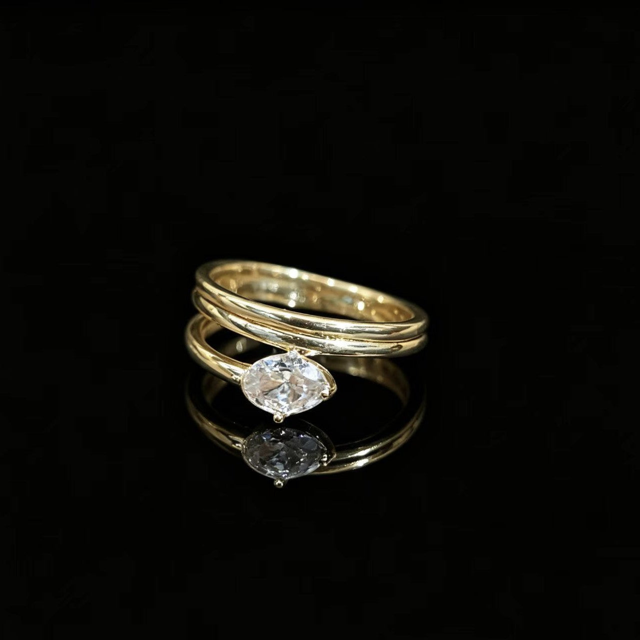 Gold Asymmetrical Zircon Geometric Ring for Women