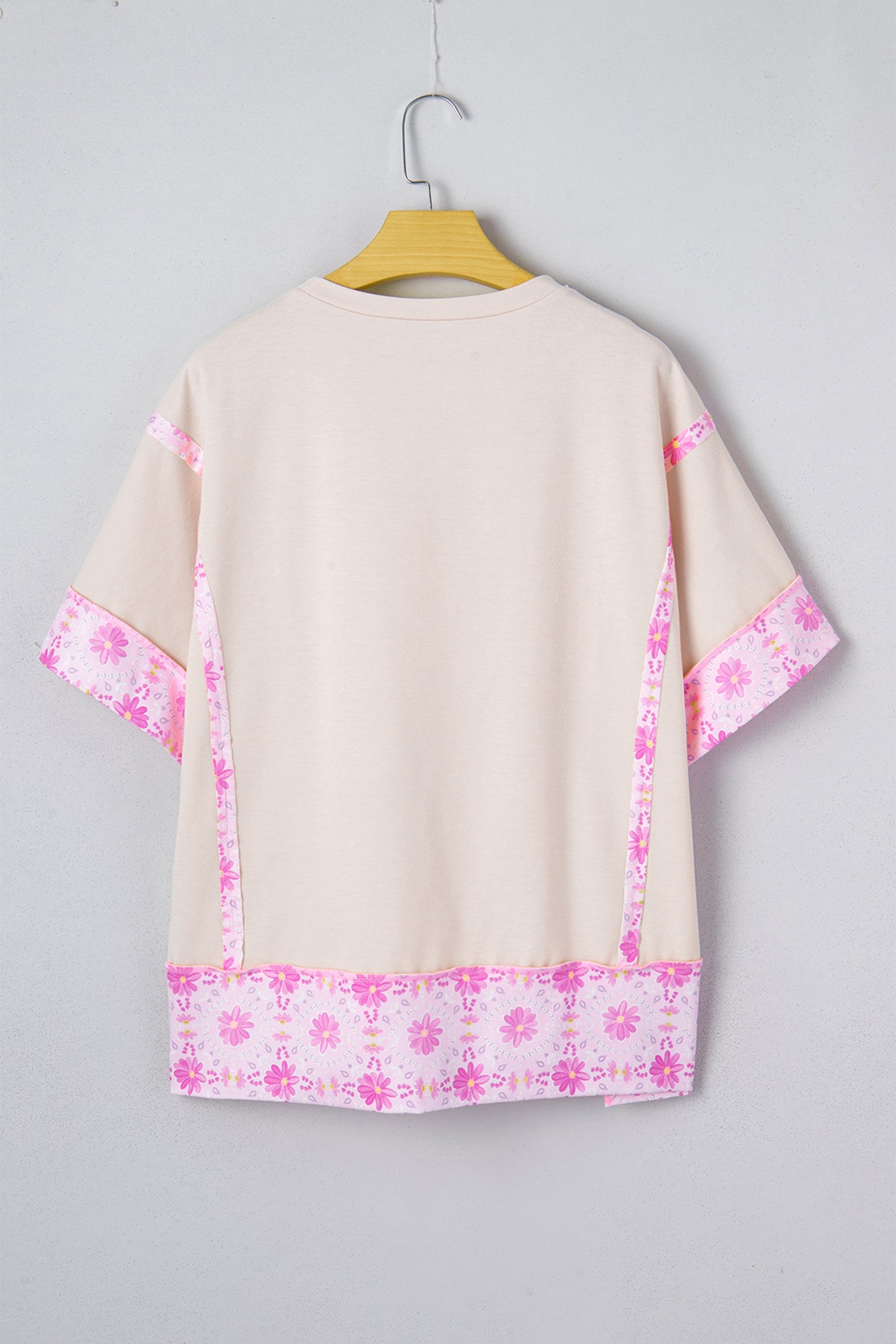 Floral Daisy Bow Patchwork Short Sleeve Cotton Tee in Beige/Pink