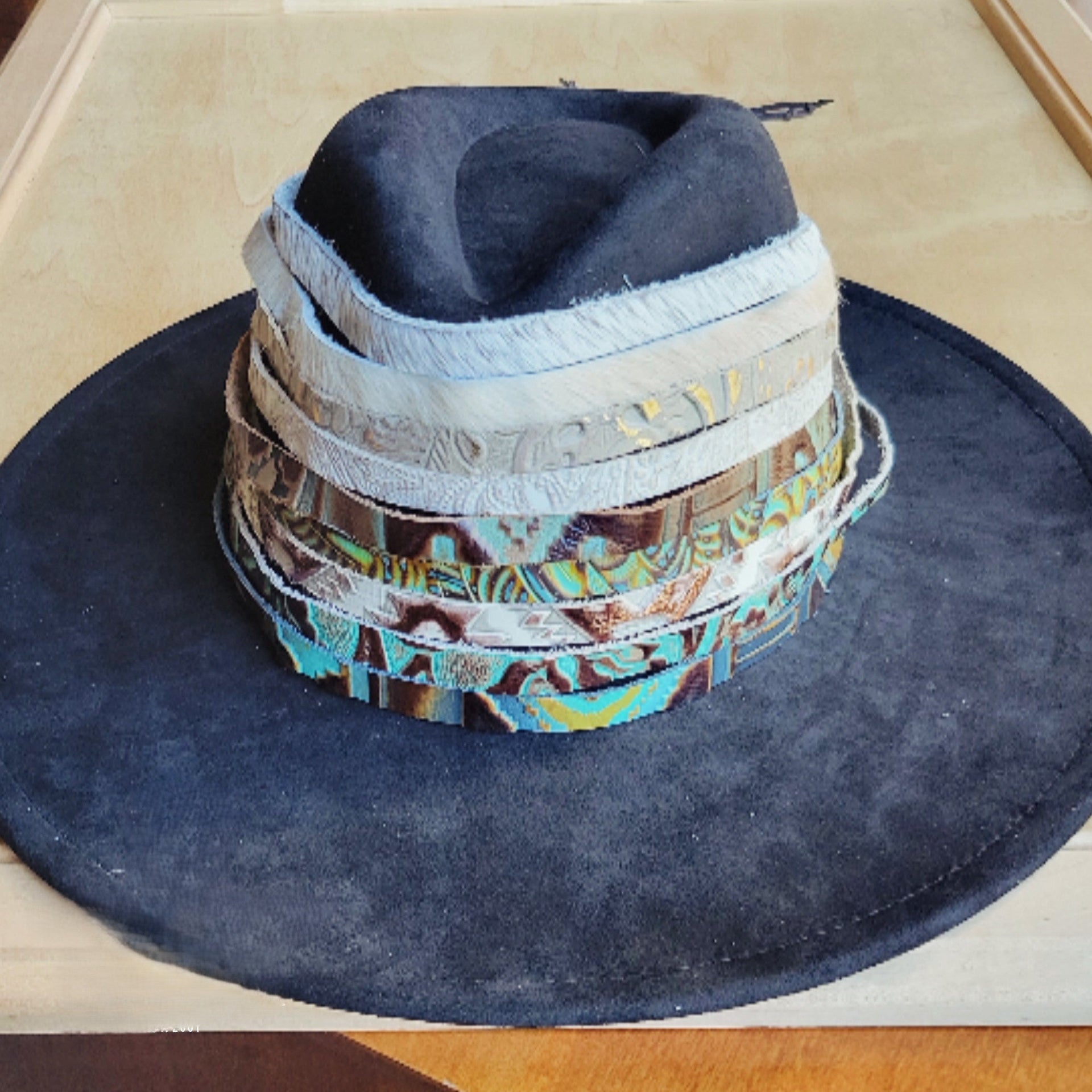 **Cream & Gold Metallic Leather Hat Band Only 984e