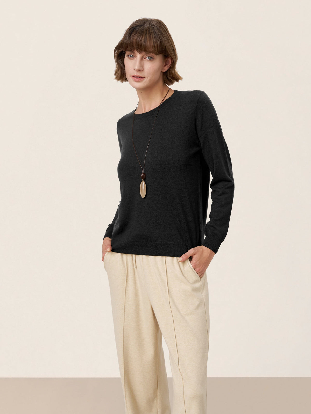 100% Extra-Fine Merino Wool Essential Crew Neck Knit Sweater BRIDGET