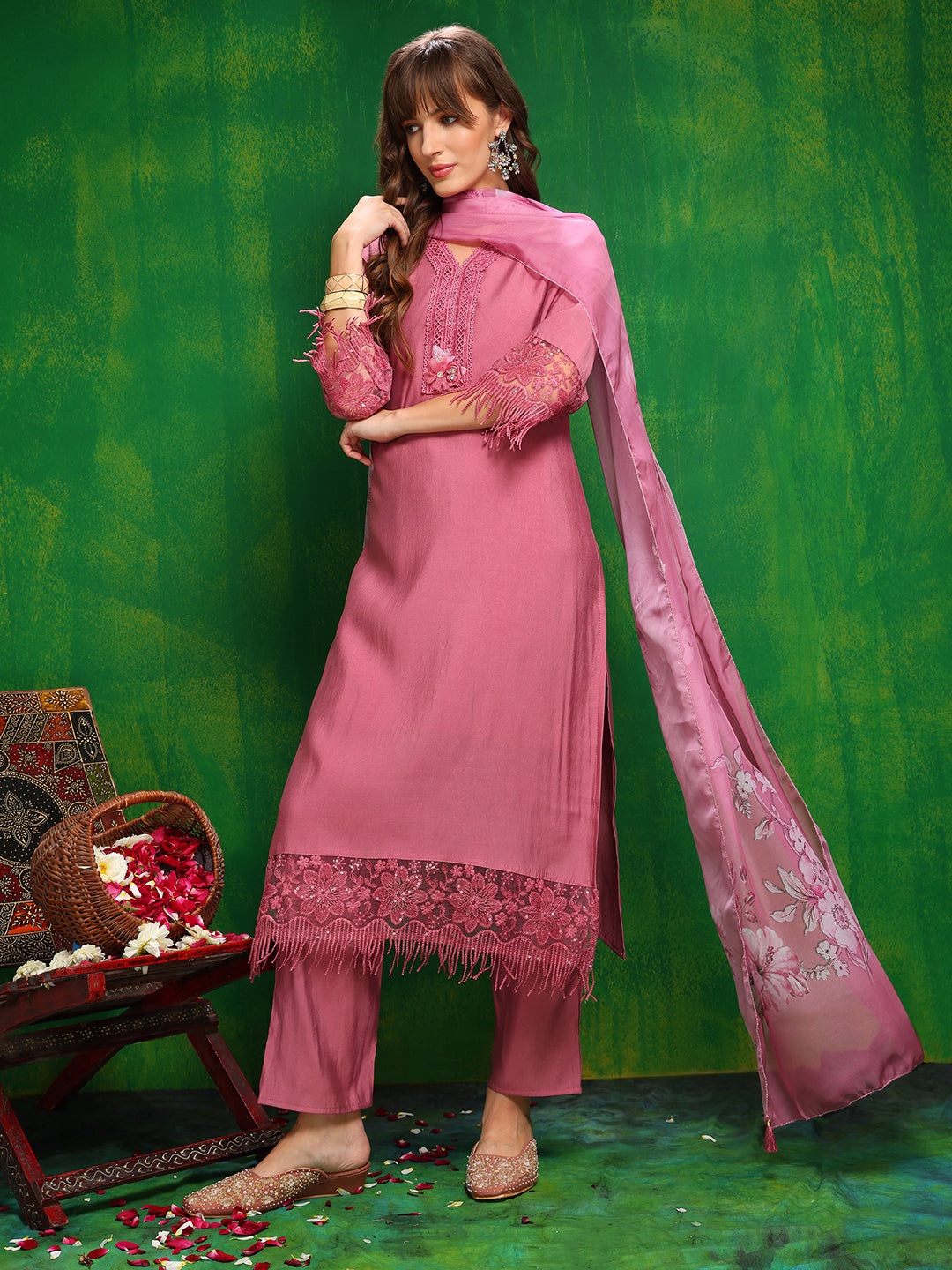 Pink Chanderi Kurta Set with Artificial Flower and Lace Detailing
