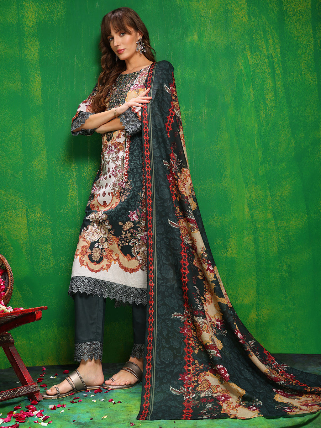 Bottle-Green Pakistani Printed Kurta Set with Pant & Dupatta
