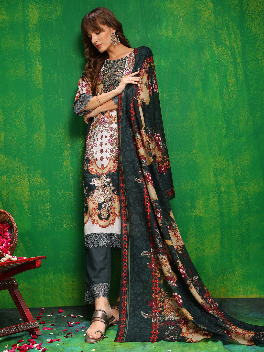 Bottle-Green Pakistani Printed Kurta Set with Pant & Dupatta