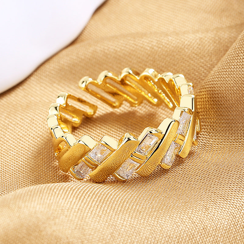 Retro Ring Female Chain Geometry