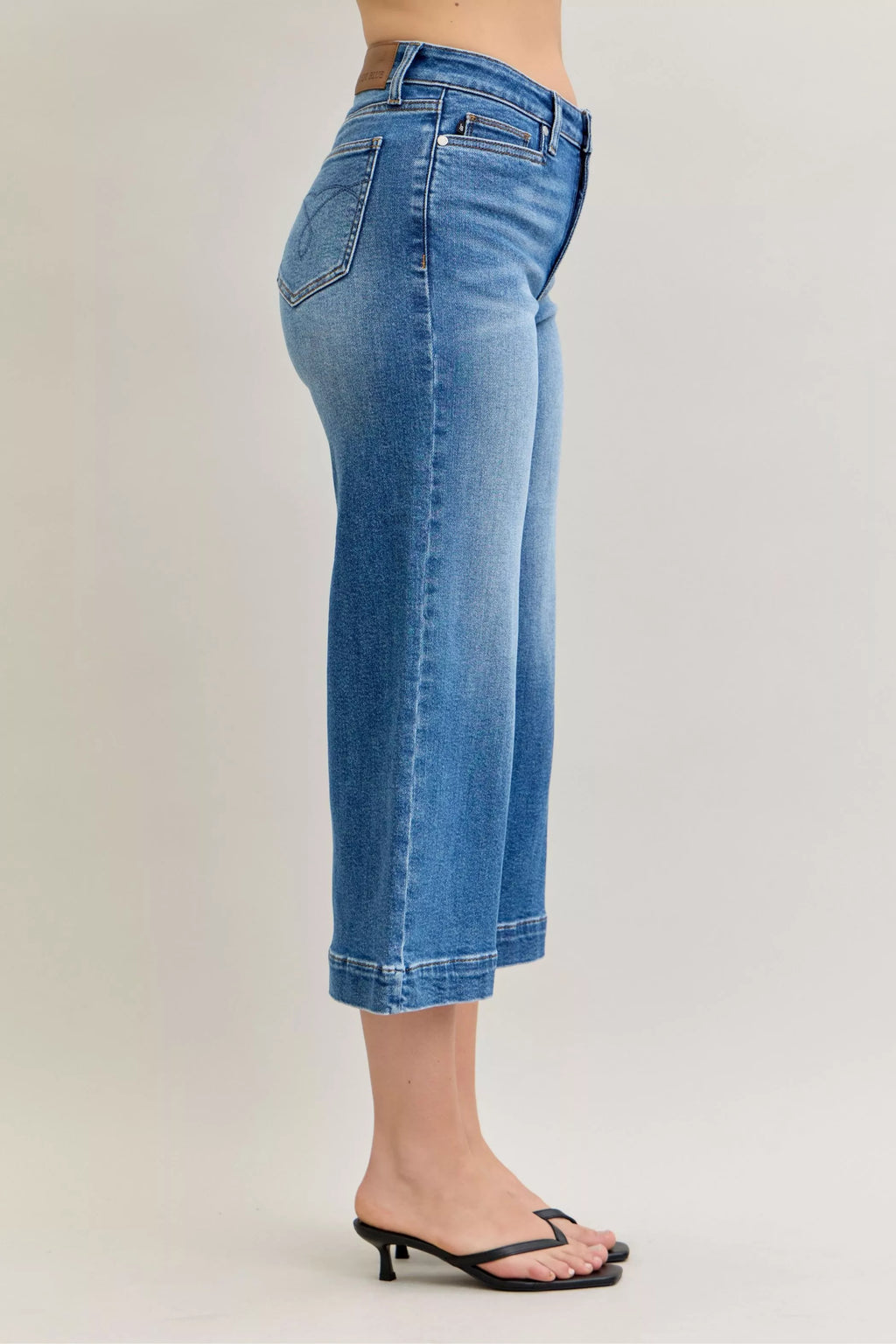 Judy Blue Mid Rise Crop Wide Leg Jeans