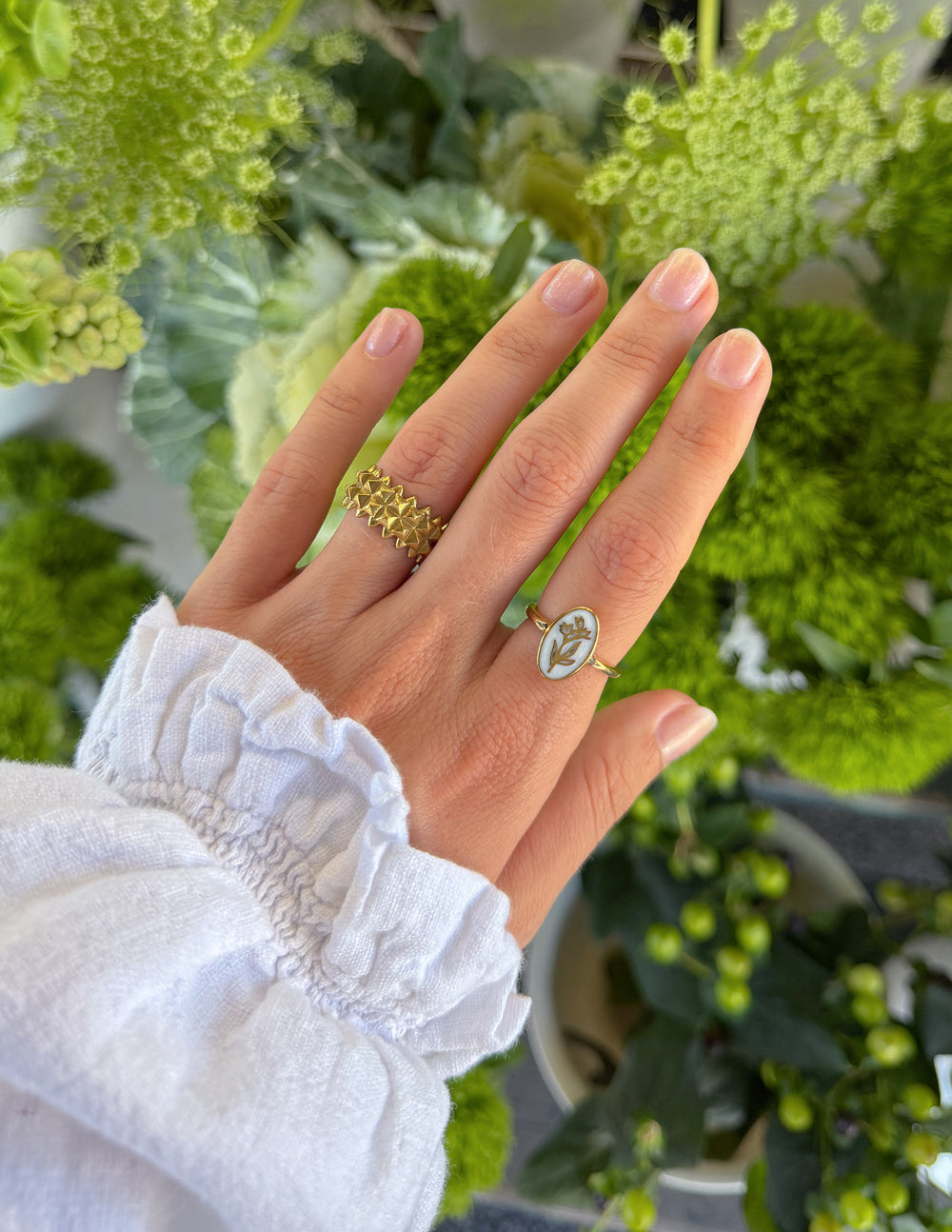 Shield of Faith Wide Band Ring in Gold - Modern Geometric Jewelry
