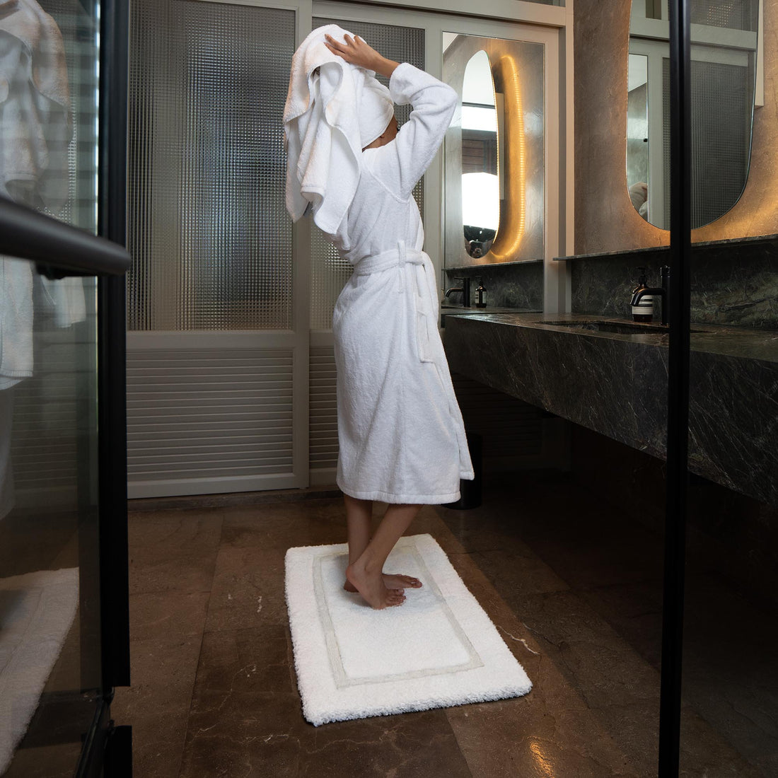 Ultraplush Cotton Bath Mat Skid-Resistant Bathroom Rug - Image 3