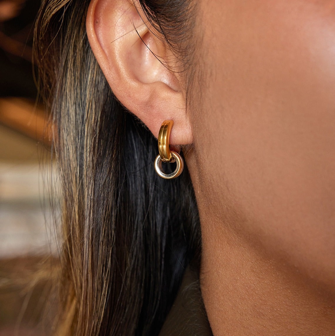 18K Gold Double Crossover Hoop Earrings - Minimalist Luxury