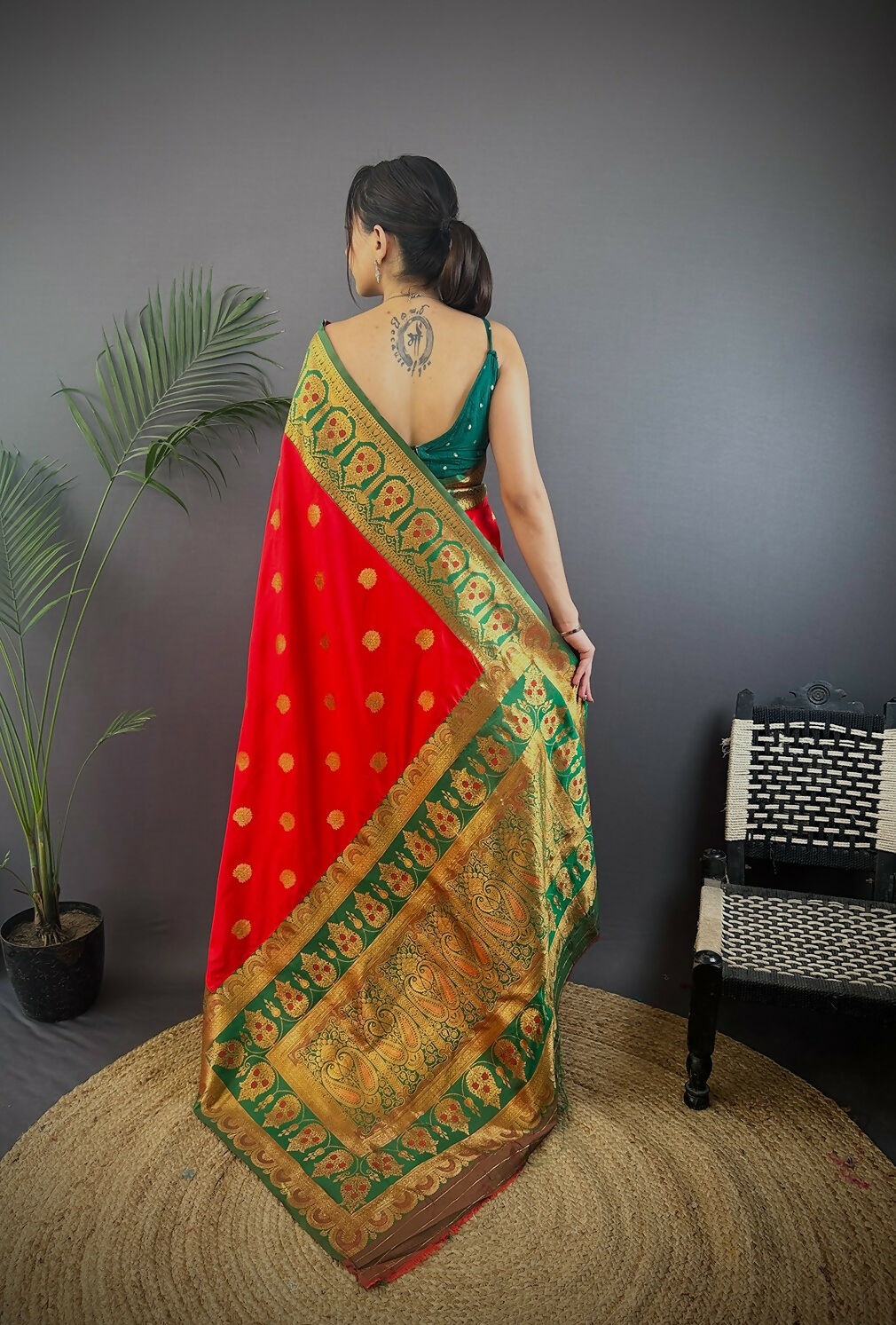 Green Butti Banarasi Soft Silk Saree with Unstitched Blouse