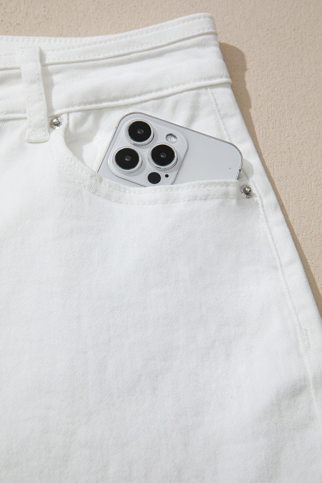 Zariyah Wide Leg Loose Casual Jeans in White Bone Wash