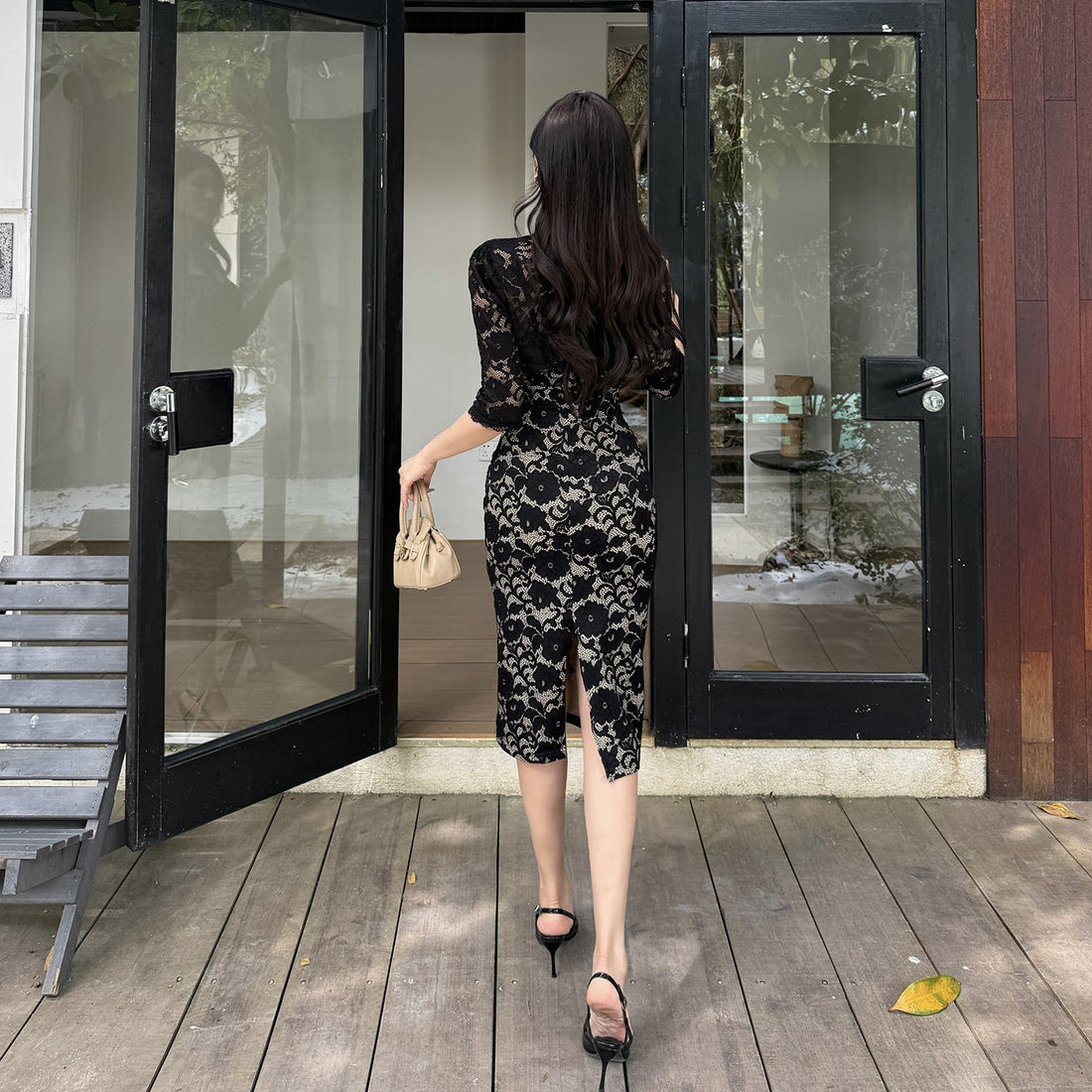 Elegant Black Floral Lace Midi Dress with V-Neck Camisole & 3/4 Sleeves - Image 5