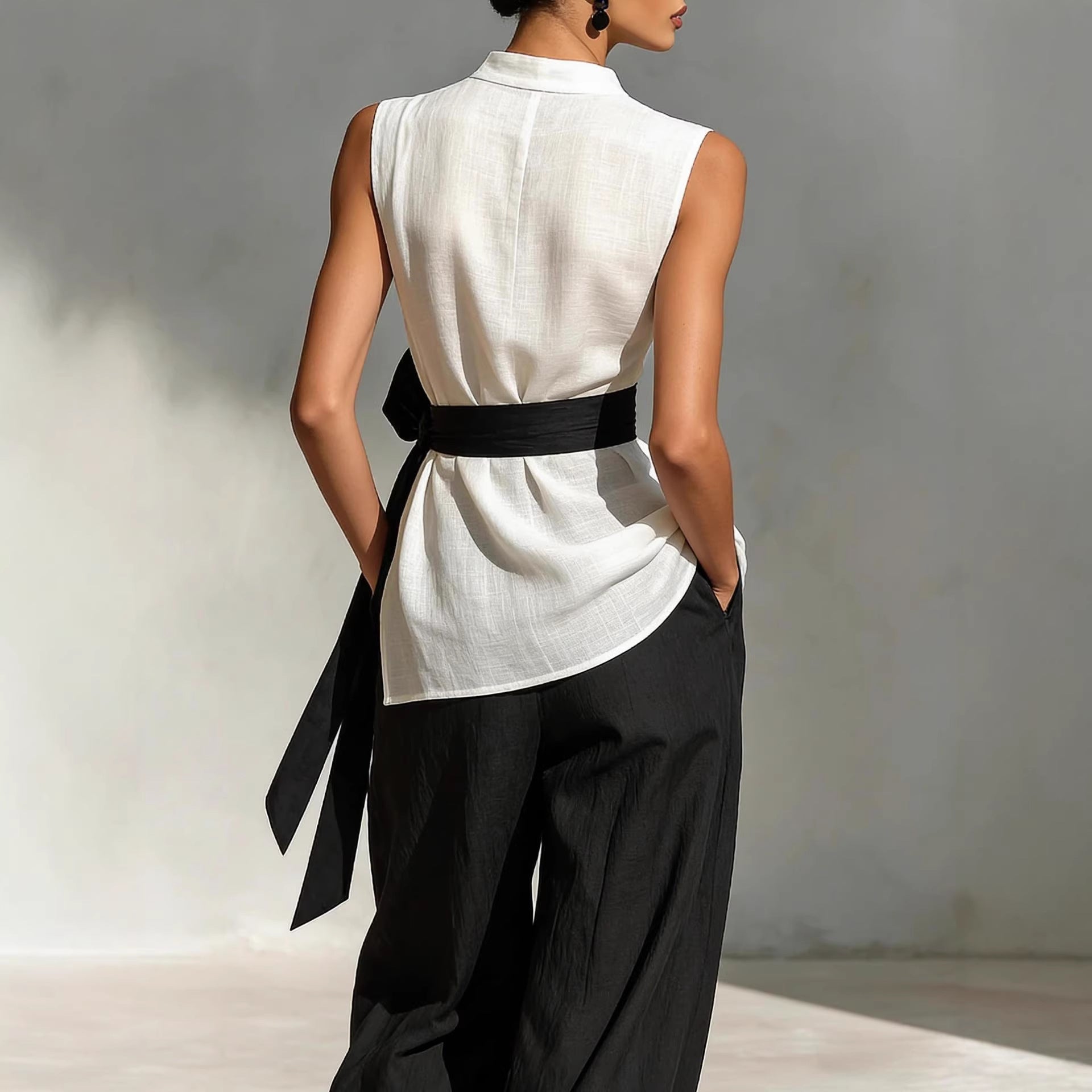 Women's Sleeveless Top and Wide-Leg Pants Set in White and Black