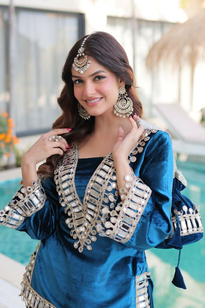 Rama Velvet Kurta Set with Sequins, Zari, and Thread Embroidery