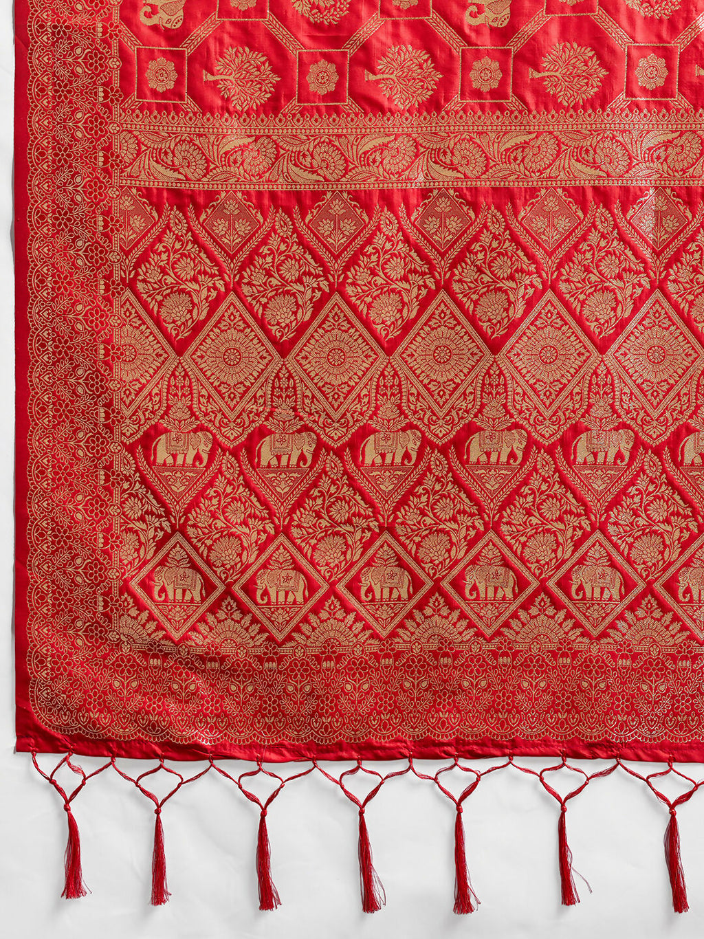 Red Silk Blend Saree with Matching Blouse Piece