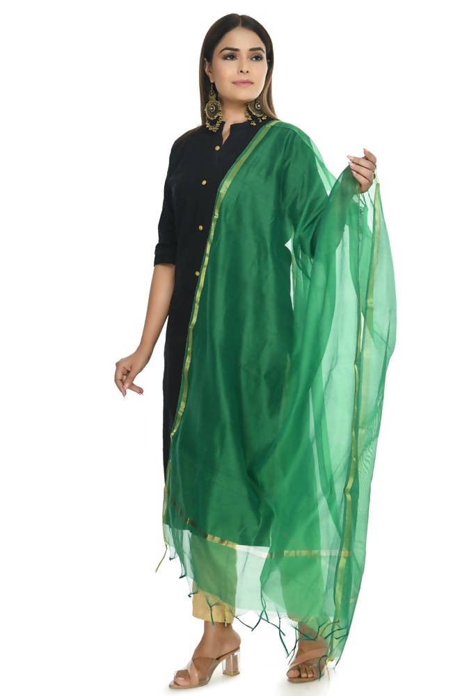 Vibrant green Banarsi Chanderi dupatta with elegant piping trim
