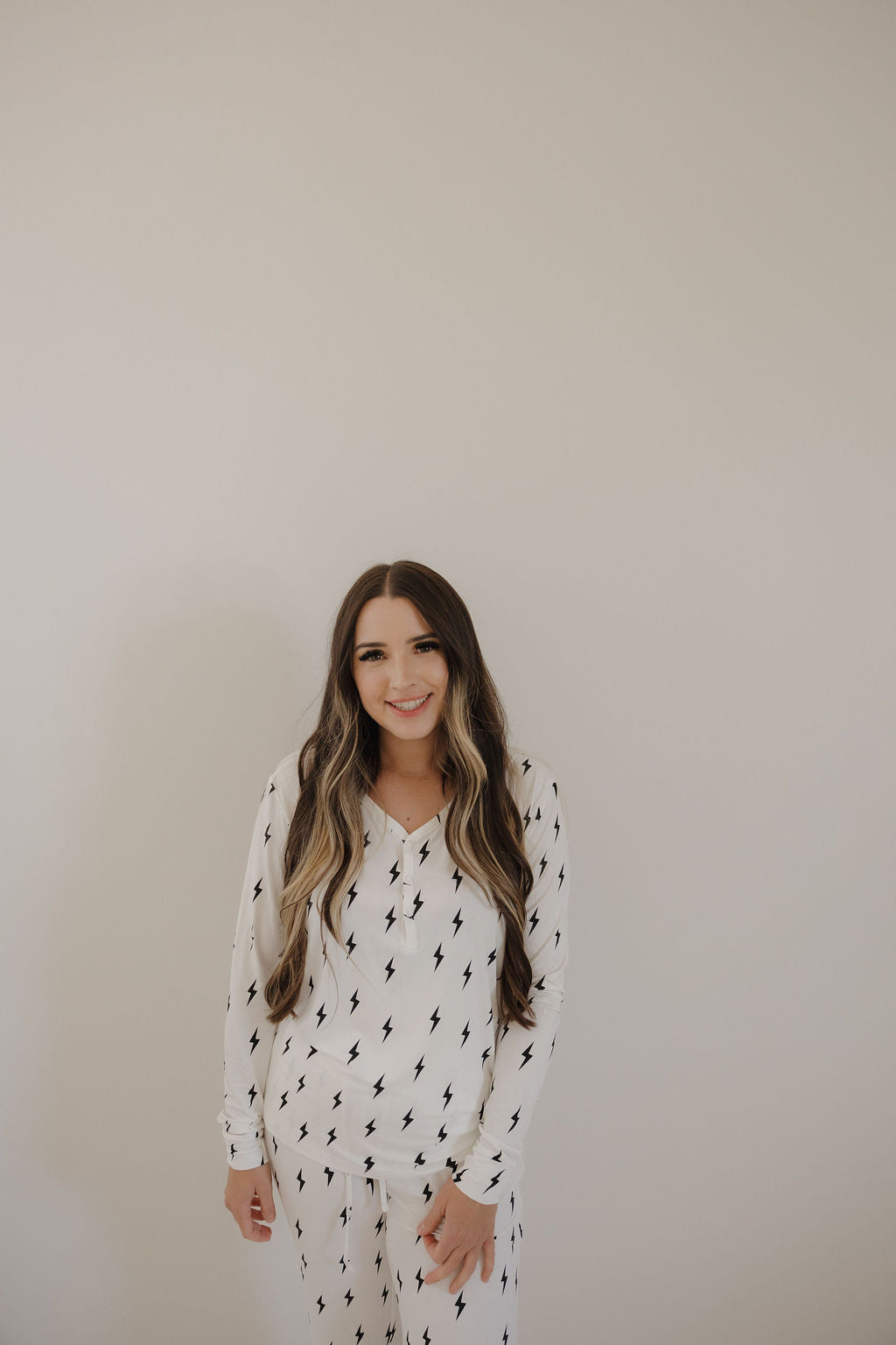 Women's Long Sleeve Bamboo Pajama Set in White & Black Lightning Bolt