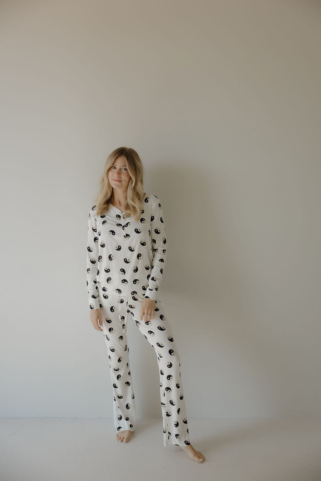 Women's Bamboo Pajama Set in Black and White Yin Yang Print