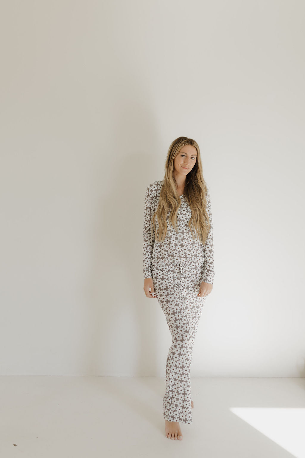 Women's Long Sleeve Bamboo Pajama Set in Darlin' Daisy Print - Image 4