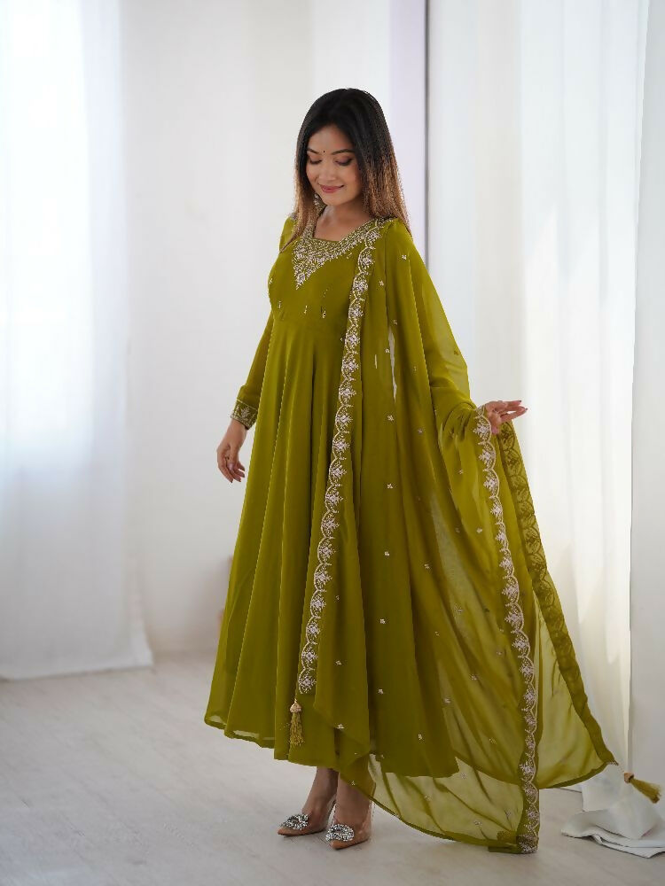 Mehndi Olive Green Kurta Set with Sequence Embroidery Work