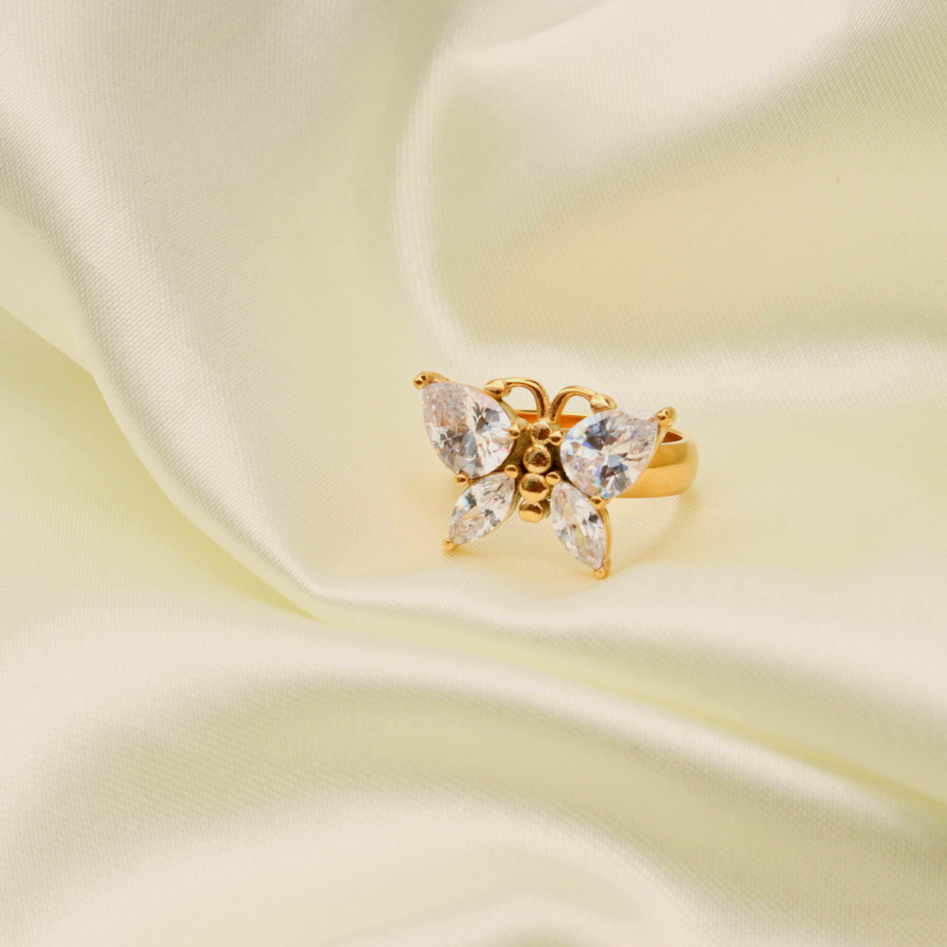 JULIETTE BONNAIRE RING