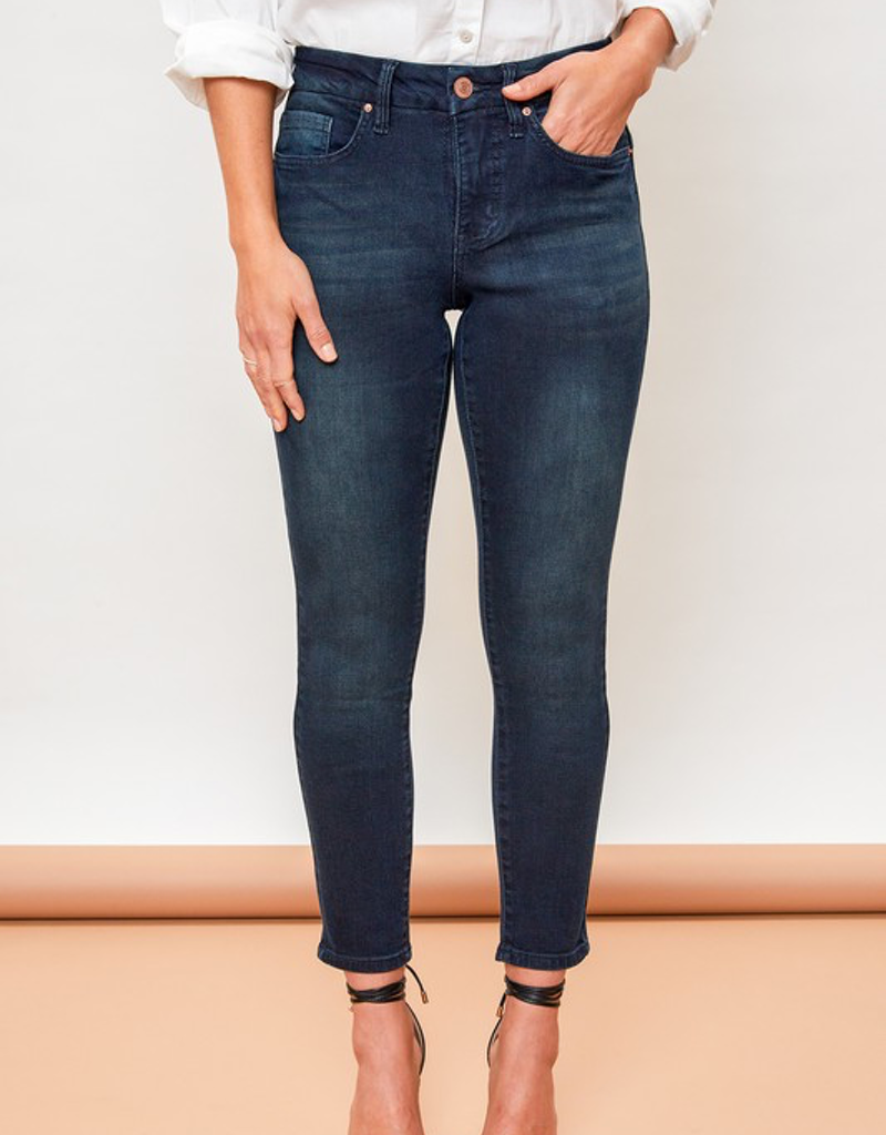 Petite Curvy Fit High-Rise Skinny Jeans