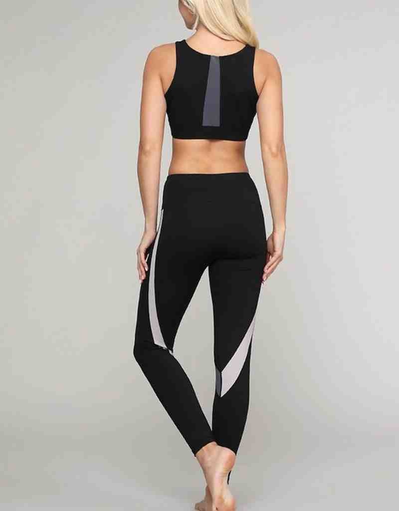 Curved Stripe Sports Bra - Minimalist Athletic Crop Top
