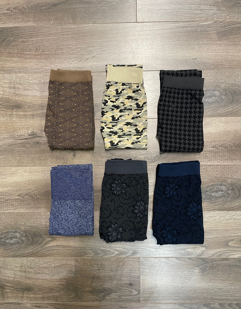 Nikibiki pattern leggings in a comfortable, form-fitting style.