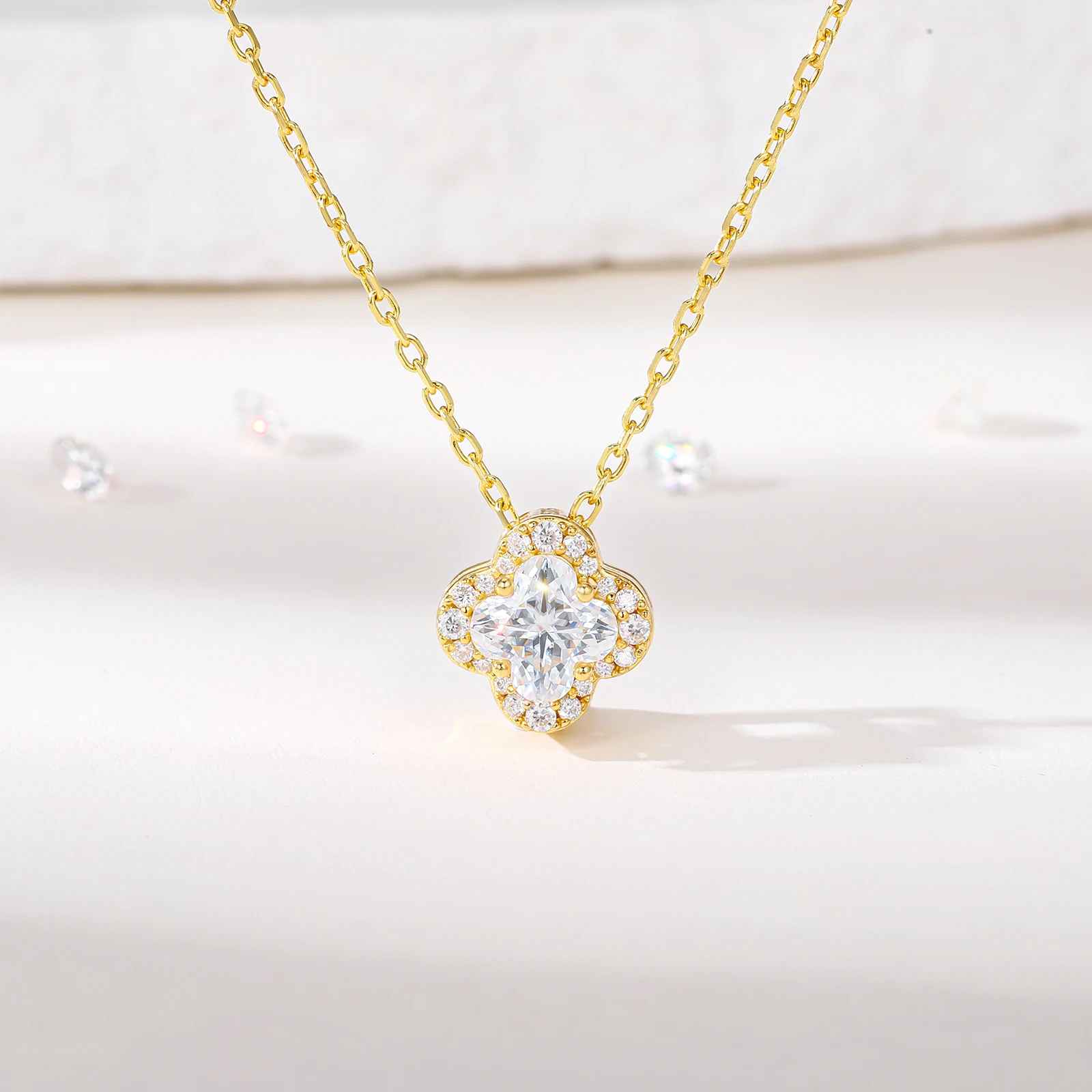 Fleur de Lumière D Color Moissanite Necklace (VVS1)
