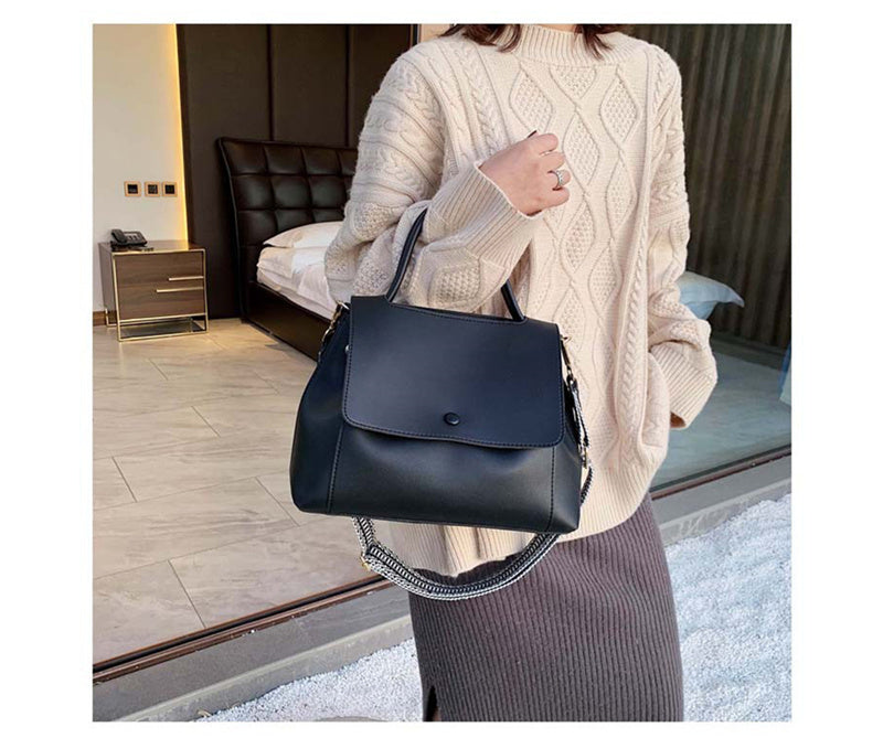 Simple Leather Crossbody Bag for Girls Lightweight Travel Purse