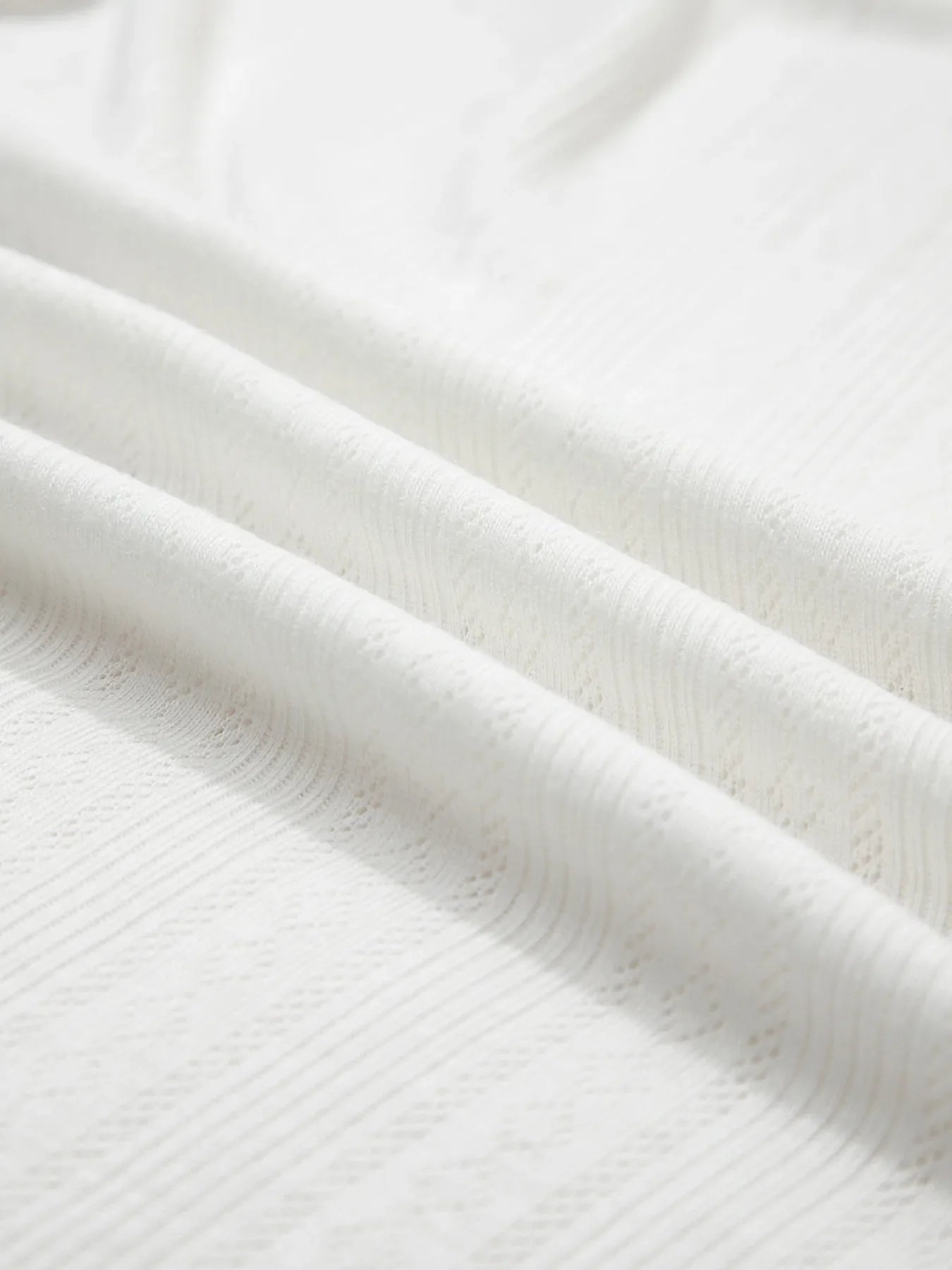 White Scalloped Lace Trim Jacquard Textured Short Sleeve Top - Image 11