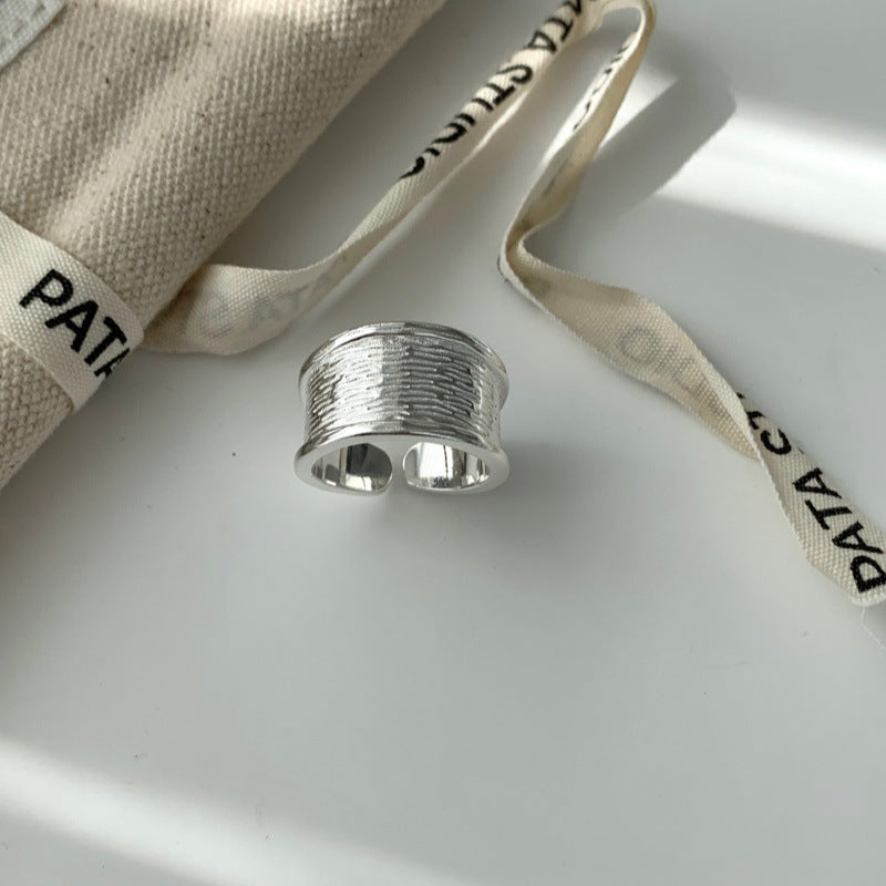 New Korean Style Wave Pattern Wide Band Ring For Women, Minimalist Irregular Cool Style, Versatile Finger Ring, Gift Ready
