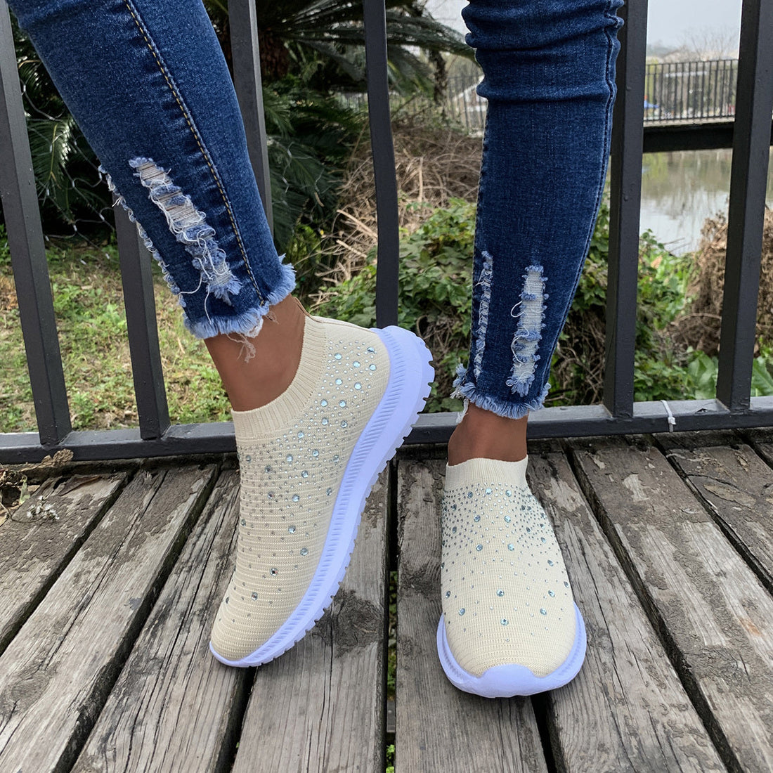 Women's Rhinestone Rainbow Color Block Breathable Mesh Sneakers