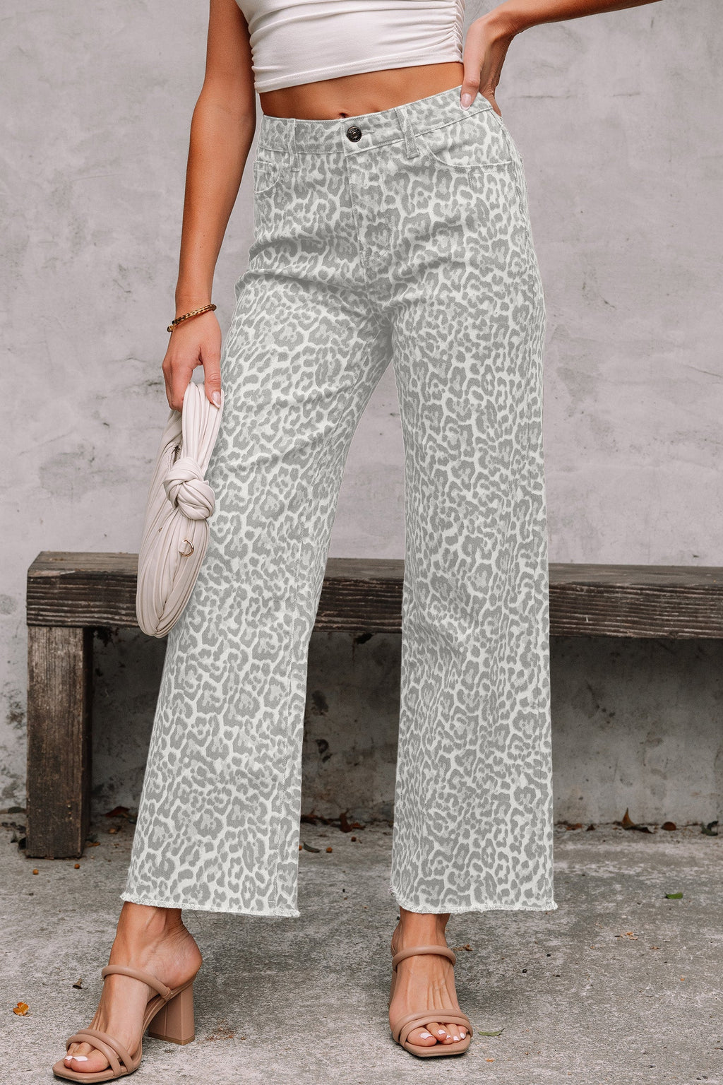 Wide Leg High Waist Frayed Edge Jeans